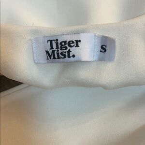 Tiger Mist Cream Top